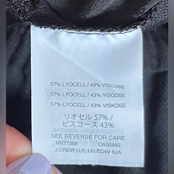 J.Crew Black V Neck Sleeveless Jumpsuit and Cinched Elasticized Waist - Size 2 - Picture 13 of 16